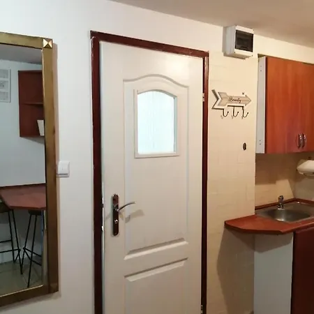 Apartment Izanton1 *